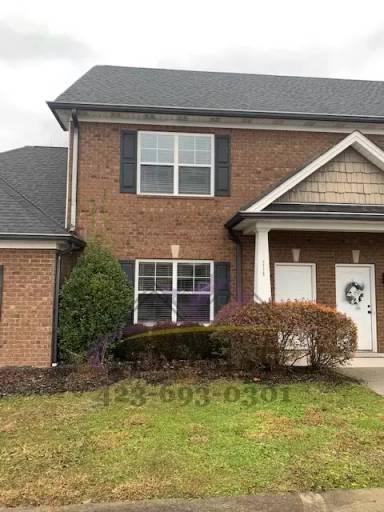 Main picture of 1715 Stonebriar Dr NE