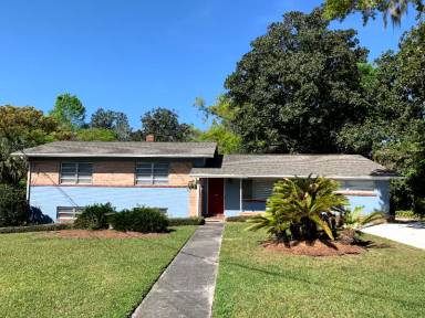 Main picture of 1040 SW 11th St