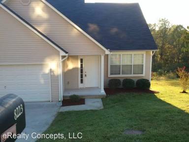 Main picture of 8223 Tangle Grove Ln