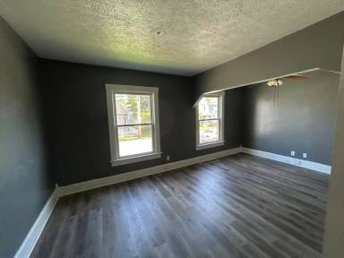 Main picture of 3217 Searsdale Ave