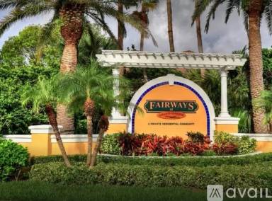 Main picture of 5025 Fairways Cir