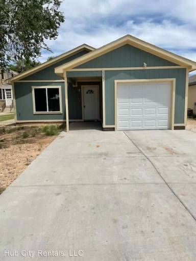 Main picture of 2311 Cedar Ave