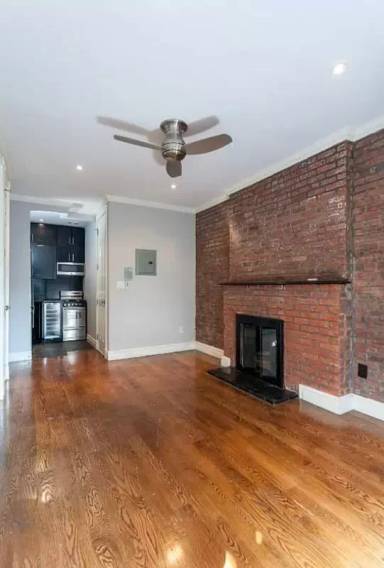 Main picture of 562 Hudson St