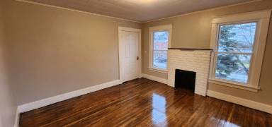 Main picture of 44 Genesee St