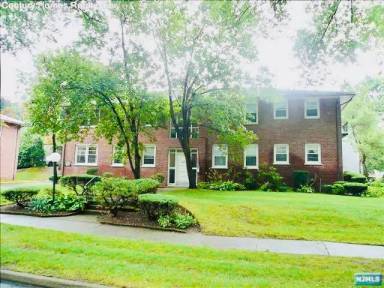 Main picture of 25-02 High St