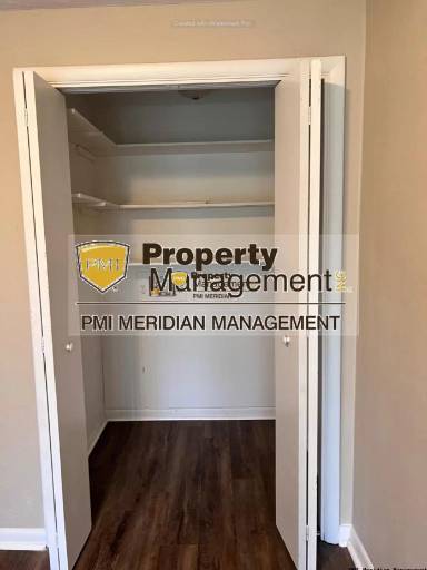 Main picture of 413 W 11th St