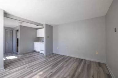 Main picture of 171 Loudon Rd