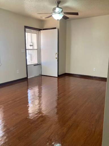 Main picture of 1049 S Colgate Ave