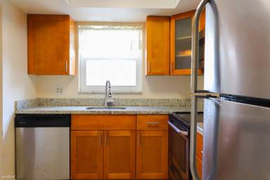 Main picture of 3257 NE 13th St