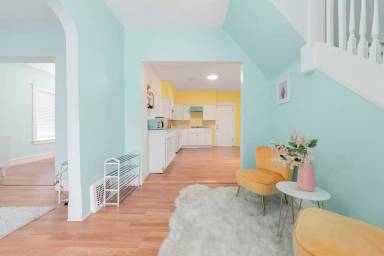 Main picture of 10802 Hulda Ave