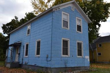 Main picture of 634 Lansing St