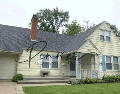 Main picture of 1212 W 26th St S