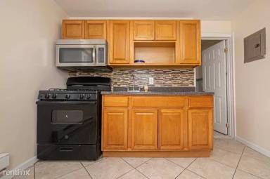 Main picture of 700 27th St
