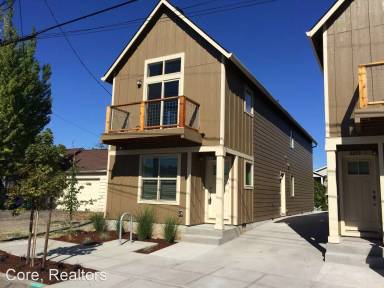 Main picture of 8255 SE Taylor St