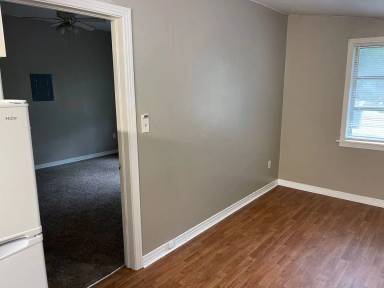 Main picture of 410 W 8th Ave