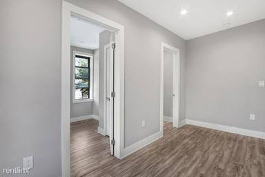 Main picture of 102 E 103rd St