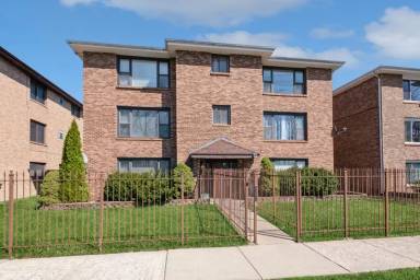 Main picture of 87 Paxton Ave