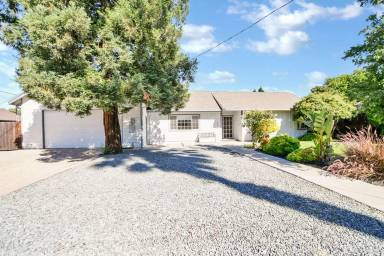 Main picture of 1689 Donaldson Ct