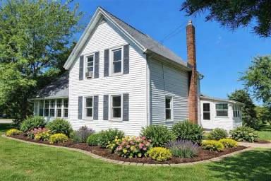Main picture of 1128 Ridge Rd
