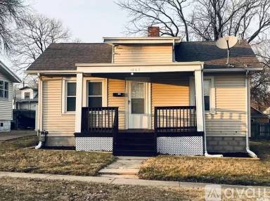 Main picture of 1203 W Hanssler Pl