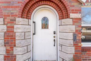 Main picture of 5520 Neosho St
