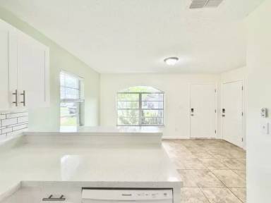Main picture of 1521 13th St W