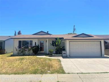 Main picture of 5477 Curtis St