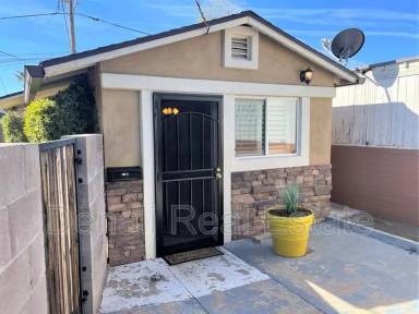Main picture of 1029 E Mariposa St