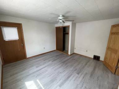 Main picture of 621 Scott Ave