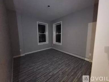 Main picture of 222 Broadway
