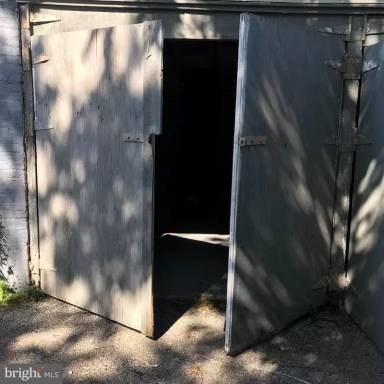 Main picture of 1931 Edgmont Ave
