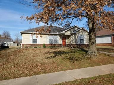 Main picture of 5642 W Fountain St