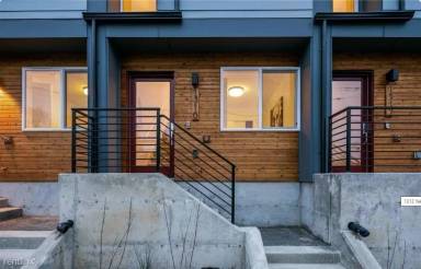 Main picture of 1301 Yakima Ave S