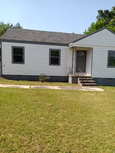 Main picture of 922 Ponce de Leon Cir N
