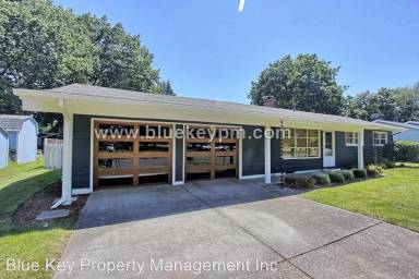 Main picture of 215 N Nashville Way
