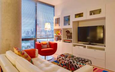 Main picture of 732 W Blackhawk