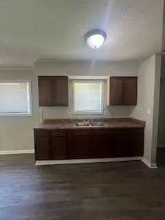 Main picture of 4198 Parkchester Ave