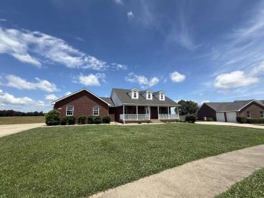 Main picture of 154 Shepherds Way