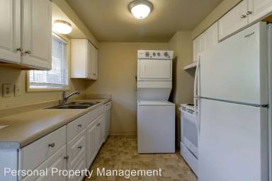 Main picture of 906 NE 86th St
