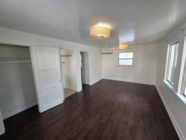 Main picture of 4628 York Blvd