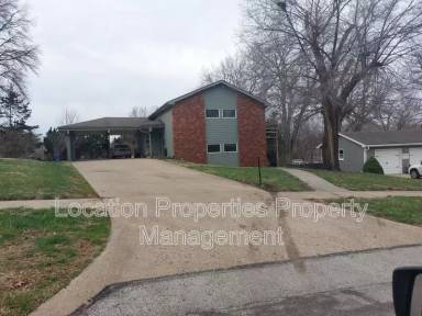 Main picture of 3039 W 7th St