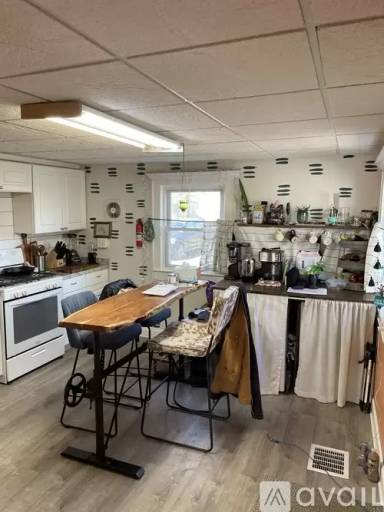 Main picture of 127 2nd St