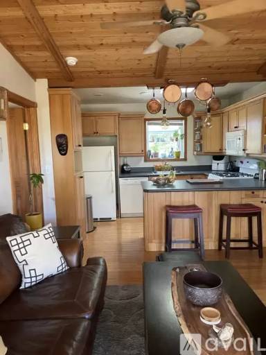Main picture of 4974 Hawley Blvd