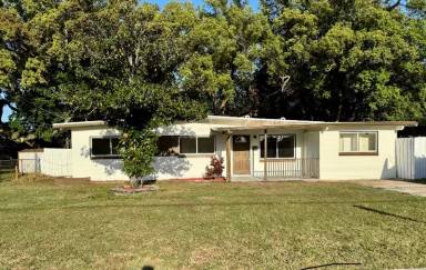 Main picture of 275 N Hilltop Dr