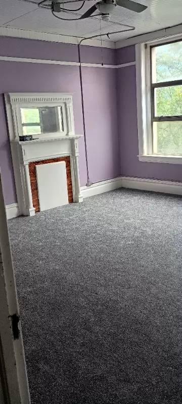Main picture of 617 1/2 Market St