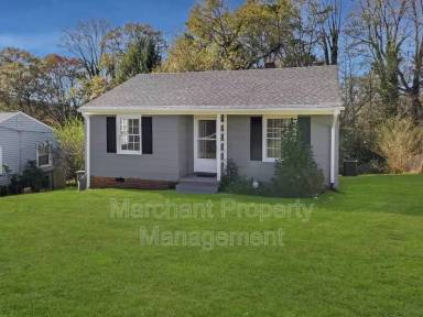 Main picture of 124 W Decatur St