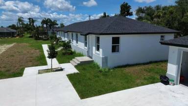 Main picture of 260 Rotonda Blvd W