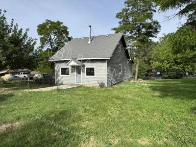Main picture of 603 S Water St