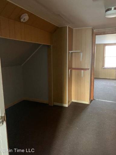 Main picture of 203 Roslyn St