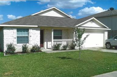 Main picture of 414 Blackman Trl